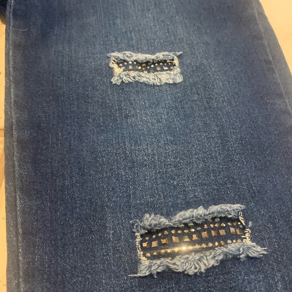 Cleo Dark Wash Distressed Pull-On Jeans with Embellishments - Size 6 - Picture 2 of 7